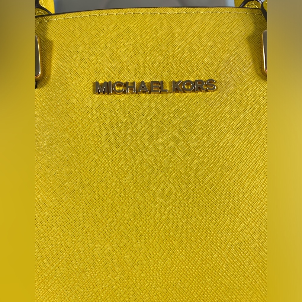 Michael Kors Selma Large Saffiano Leather Satchel Bag Apple Green - Picture 5 of 13